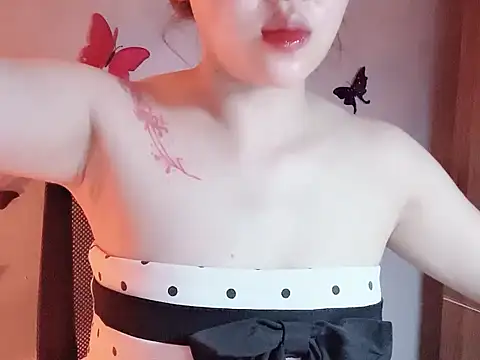 Lucy6868 online show from June 26, 4:33 pm