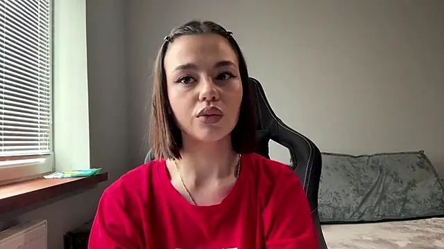 LeomaRylant online show from June 7, 8:07 am
