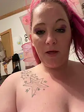 Snapshot of DanielleVineyard chatting on July 10, 10:34 pm DanielleVineyard online show from July 10, 10:34 pm
