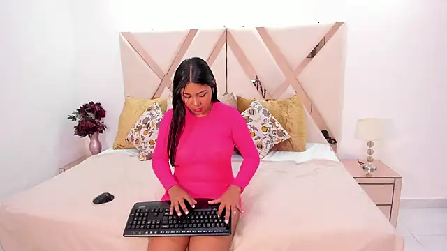 felisiacooper online show from June 22, 12:46 pm