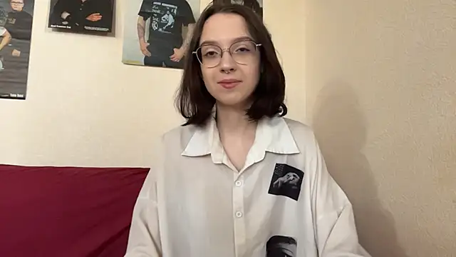 KathieLorentzen online show from June 10, 4:17 pm