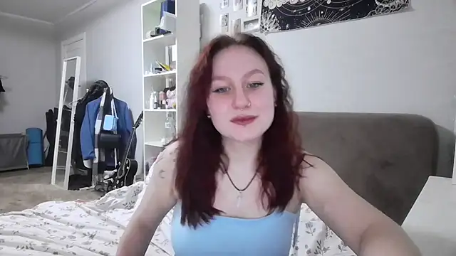 LoiseLovetto online show from June 10, 6:29 pm