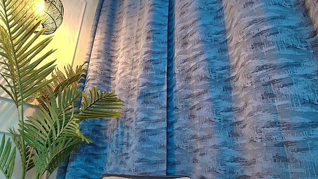 Snapshot of Eman_Wave chatting on July 15, 12:38 am Eman Wave online show from July 15, 12:38 am