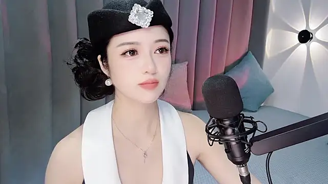 Snapshot of Momo-Wow chatting on July 7, 6:16 am Momo-Wow online show from July 7, 6:16 am