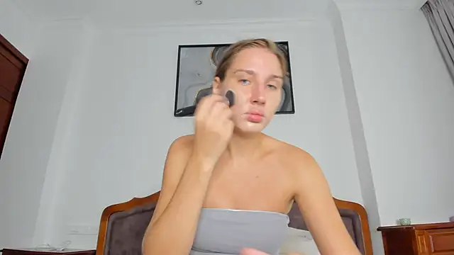 Snapshot of SofiClimbing chatting on November 2, 5:10 am SofiClimbing online show from November 2, 5:10 am