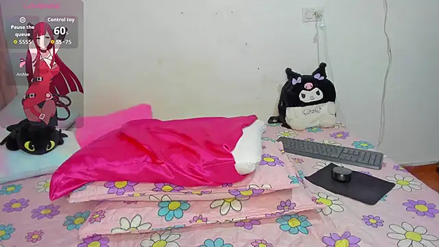 Sakura moon  online show from June 17, 12:35 am