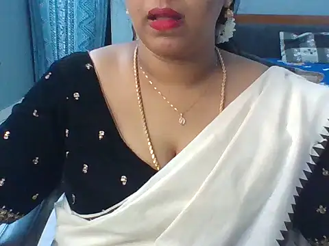 Snapshot of Tamil_hot_Meenu chatting on July 8, 4:55 pm Tamil hot Meenu online show from July 8, 4:55 pm