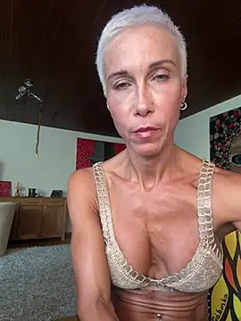 Snapshot of GymQueenCarmen chatting on July 20, 11:23 am GymQueenCarmen online show from July 20, 11:23 am
