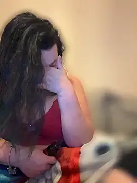 CurvyScarlett69 online show from June 2, 10:56 pm