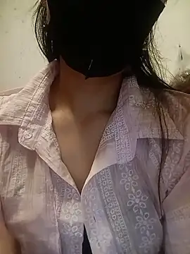 assurl-love online show from June 3, 5:07 pm