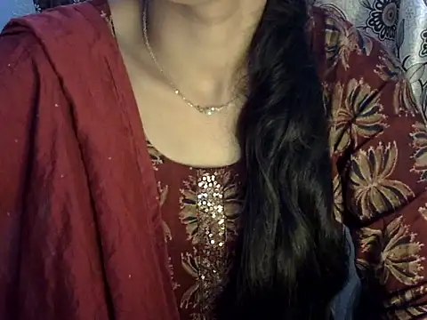 Snapshot of Sahebaa_ chatting on June 17, 5:43 am Sahebaa online show from June 17, 5:43 am