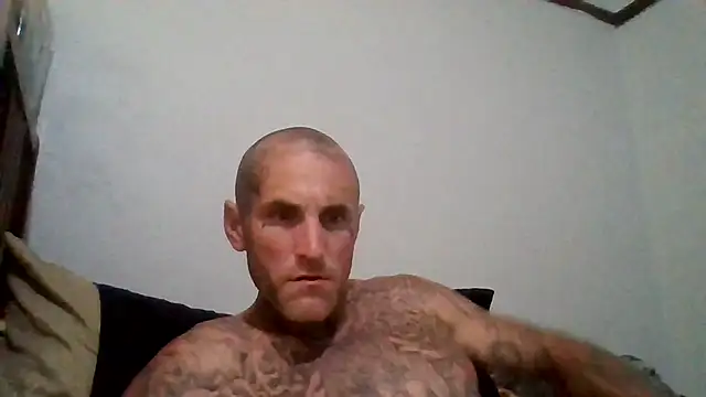 Snapshot of 40andnasty chatting on June 28, 6:52 am 40andnasty online show from June 28, 6:52 am