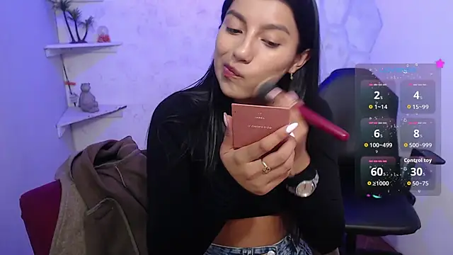Hailey Adams online show from June 6, 5:39 pm