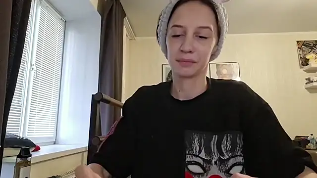 secrettt poison online show from June 21, 3:25 pm