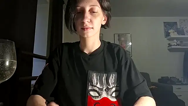 secrettt poison online show from July 7, 4:00 pm