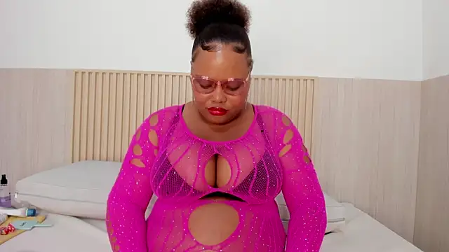 arika brown online show from June 10, 8:19 pm
