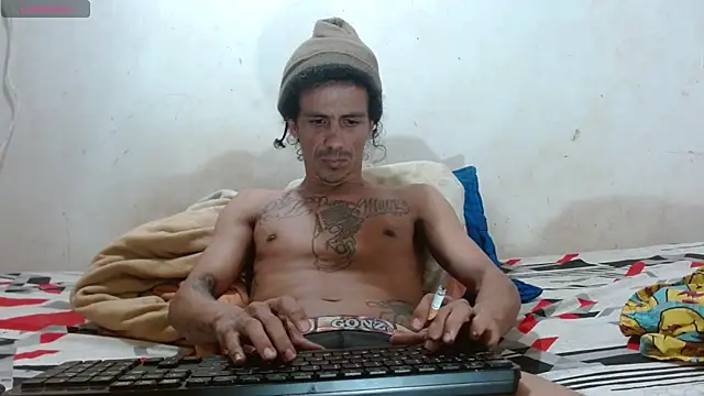Snapshot of hungry_latin_line chatting on June 2, 9:17 pm hungry latin line online show from June 2, 9:17 pm