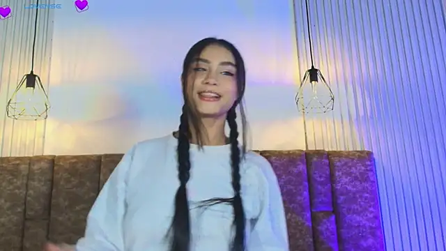 KENNIA SWEETIEE online show from June 17, 11:23 am