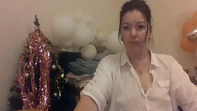 Snapshot of Ally46x chatting on July 25, 6:05 pm Ally46x online show from July 25, 6:05 pm