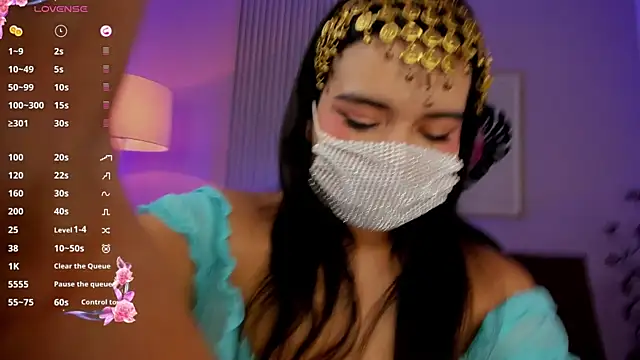 Yasminee  online show from June 5, 11:32 pm