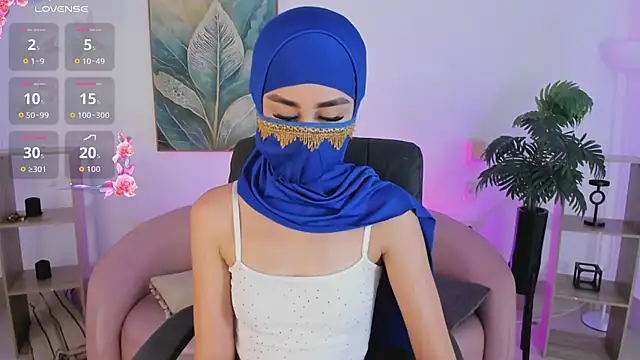 Alina Malak online show from June 4, 8:26 pm