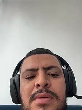 Snapshot of jean_alex_x chatting on June 4, 3:07 pm jean alex x online show from June 4, 3:07 pm