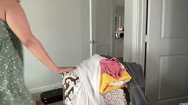 Snapshot of maddiliz chatting on September 25, 4:00 pm maddiliz online show from September 25, 4:00 pm