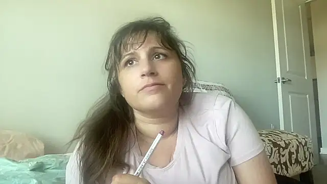 Snapshot of maddiliz chatting on October 3, 4:37 pm maddiliz online show from October 3, 4:37 pm