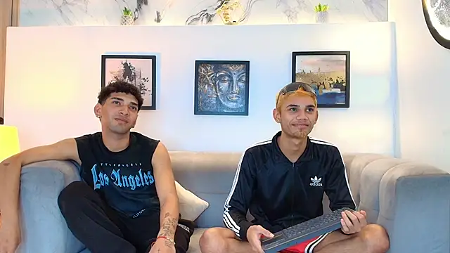 BLONDON BOYS1 online show from June 2, 7:38 pm