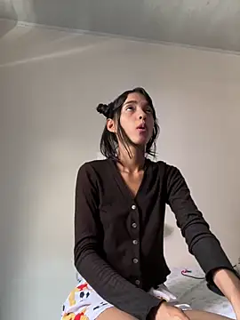 mia honeyy  online show from June 4, 5:08 pm