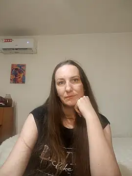 Yevgeshka-Milashka online show from December 14, 5:13 am