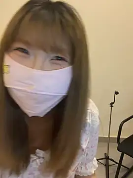 Snapshot of QIQI-QIQI-01 chatting on July 14, 9:25 am QIQI-QIQI-01 online show from July 14, 9:25 am