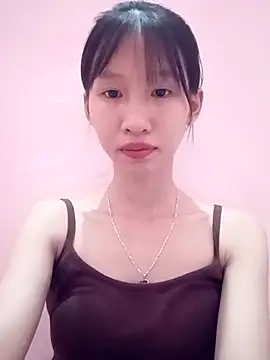 Snapshot of Abi_girl12 chatting on June 27, 2:55 pm Abi girl12 online show from June 27, 2:55 pm