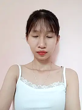 Snapshot of Abi_girl12 chatting on July 13, 4:26 am Abi girl12 online show from July 13, 4:26 am