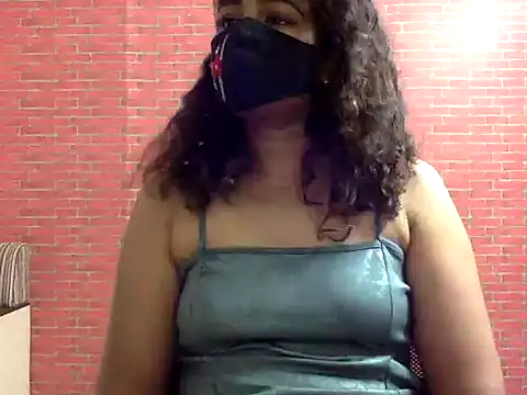 Nisha-moon online show from August 3, 7:07 am