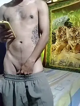 Snapshot of Killiam_boy chatting on June 7, 12:31 pm Killiam boy online show from June 7, 12:31 pm