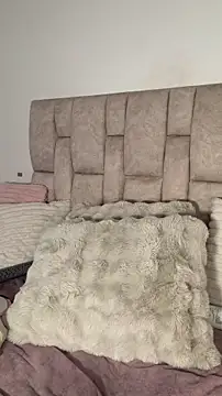 Nicolegh  online show from July 4, 2:07 am