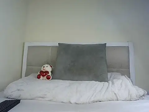 spicydele online show from July 18, 4:00 pm