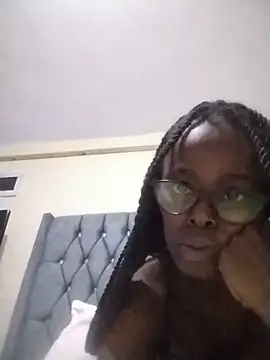 Snapshot of kendy_sexy chatting on June 7, 6:28 am kendy sexy online show from June 7, 6:28 am