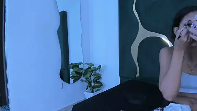 Mila petiteasm online show from July 4, 12:11 pm