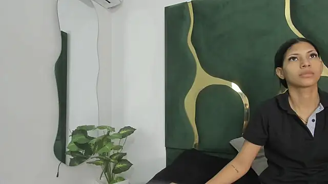 Mila petiteasm online show from July 9, 12:20 pm