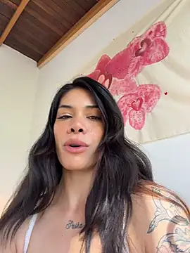 SiennaLuvs online show from July 6, 1:19 pm