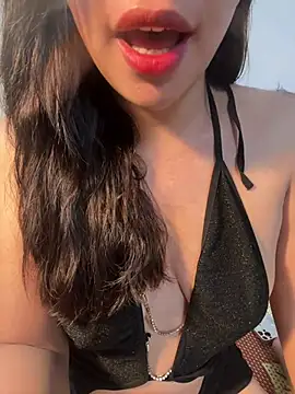 QuynhAnhhh sweet online show from July 13, 8:06 am