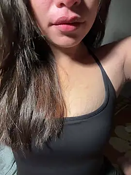 QuynhAnhhh sweet online show from July 19, 9:46 am