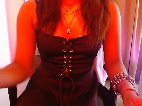 Snapshot of DarkDezire23 chatting on June 3, 7:19 pm DarkDezire23 online show from June 3, 7:19 pm