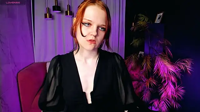 Snapshot of Goddess__Alice chatting on July 2, 1:39 pm Goddess Alice online show from July 2, 1:39 pm