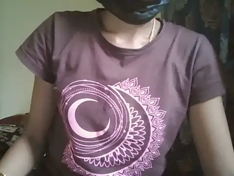 Snapshot of Sravanthi52 chatting on June 5, 12:33 pm Sravanthi52 online show from June 5, 12:33 pm