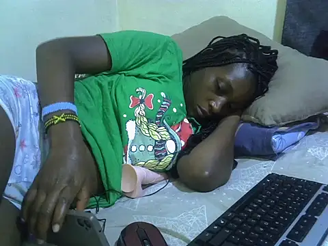 cuddle lover1 online show from June 28, 8:04 pm