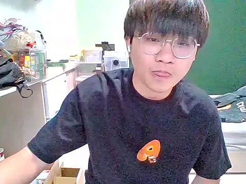 Snapshot of Yang_571 chatting on July 16, 3:40 pm Yang 571 online show from July 16, 3:40 pm