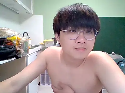 Snapshot of Yang_571 chatting on July 25, 3:53 pm Yang 571 online show from July 25, 3:53 pm